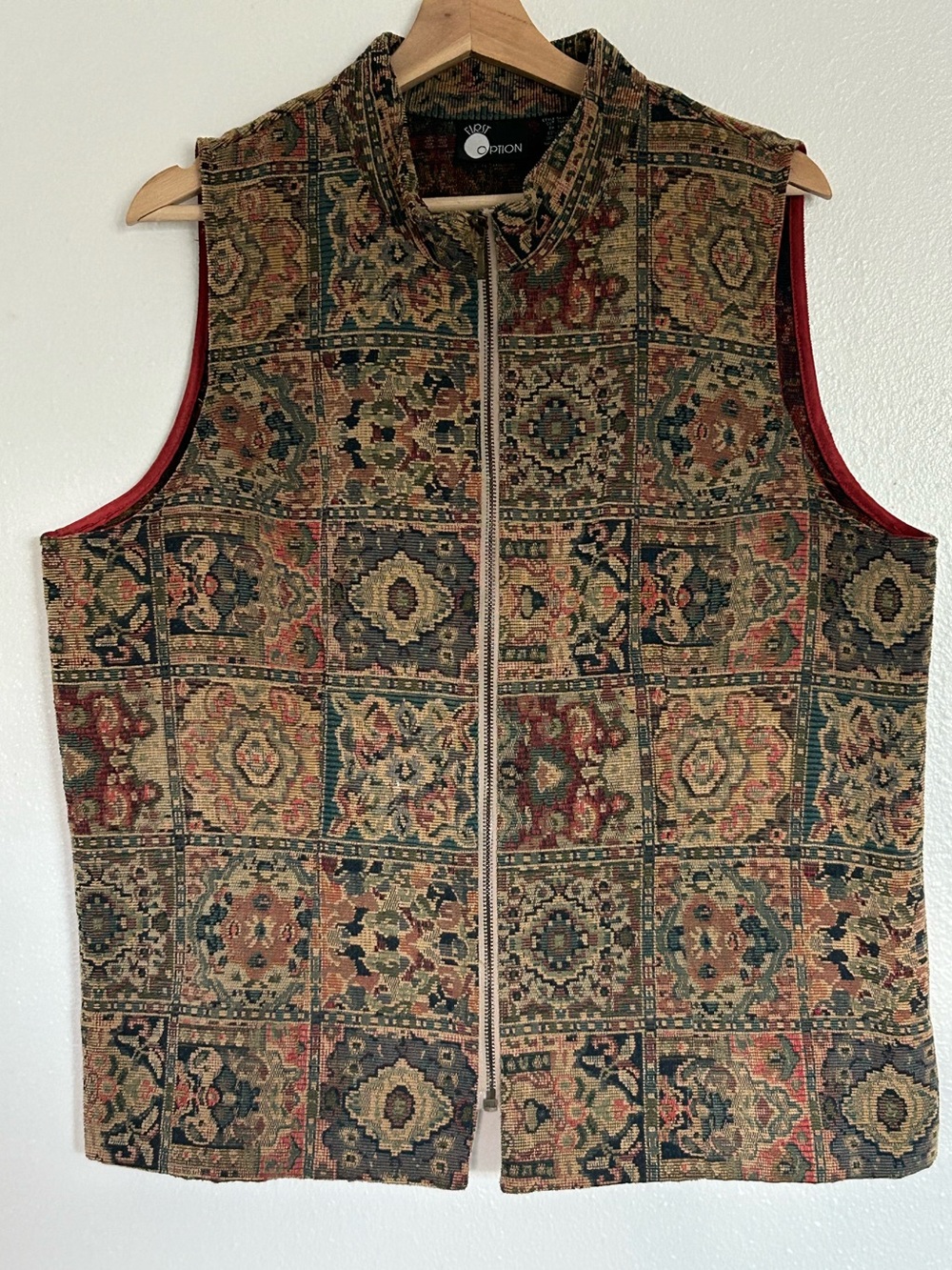 Vintage First Option Tapestry Patchwork Full Zip Vest Size Large Rug Motif